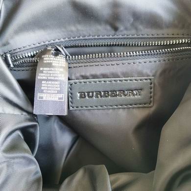 Burberry 34x17x40cm HQ 2 (8)