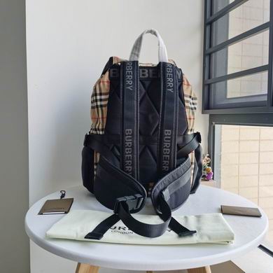 Burberry 34x17x40cm HQ 3 (3)