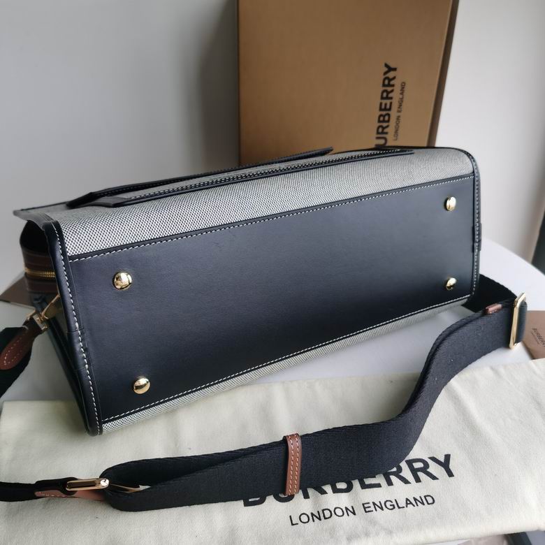 Burberry 37x15x34cm HQ (4)