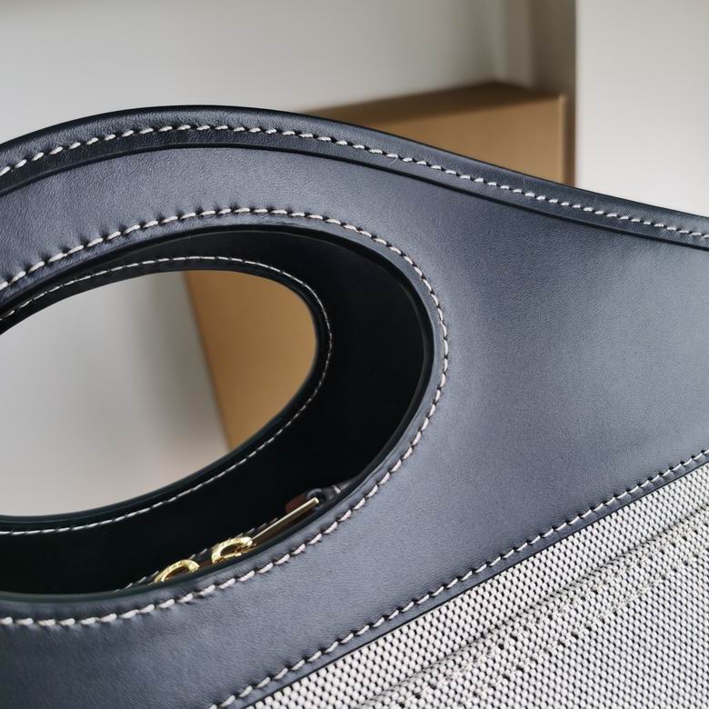 Burberry 37x15x34cm HQ (6)