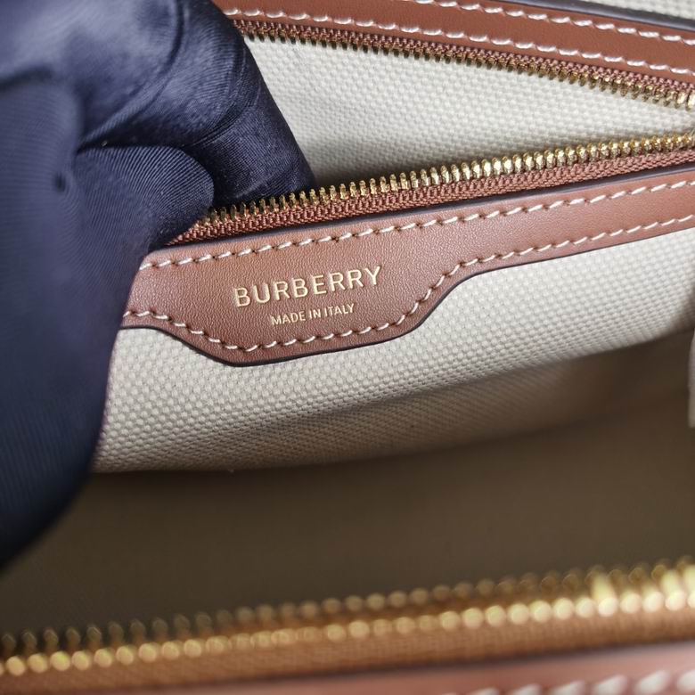 Burberry 37x15x34cm HQ (8)