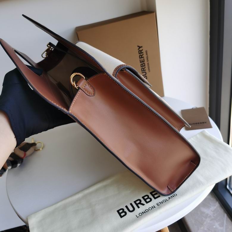 Burberry 37x9.5x41cm HQ 1 (3)