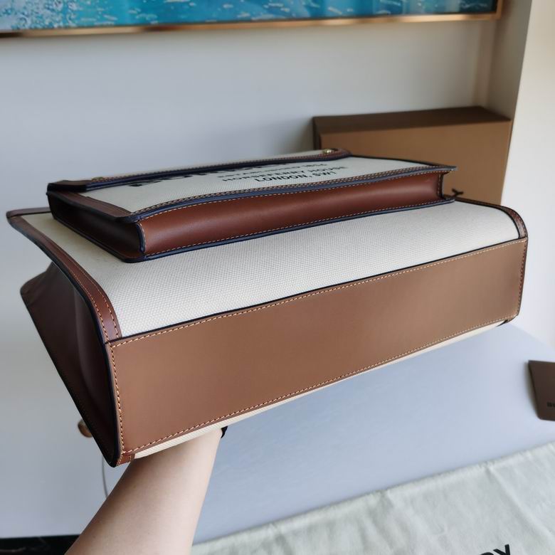 Burberry 37x9.5x41cm HQ 1 (4)