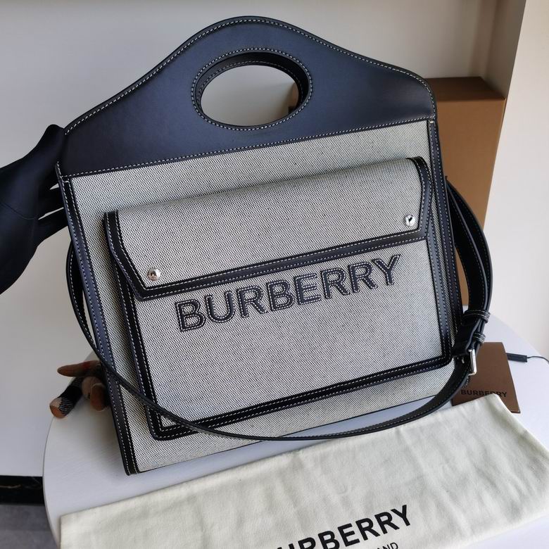 Burberry 37x9.5x41cm HQ 2 (2)