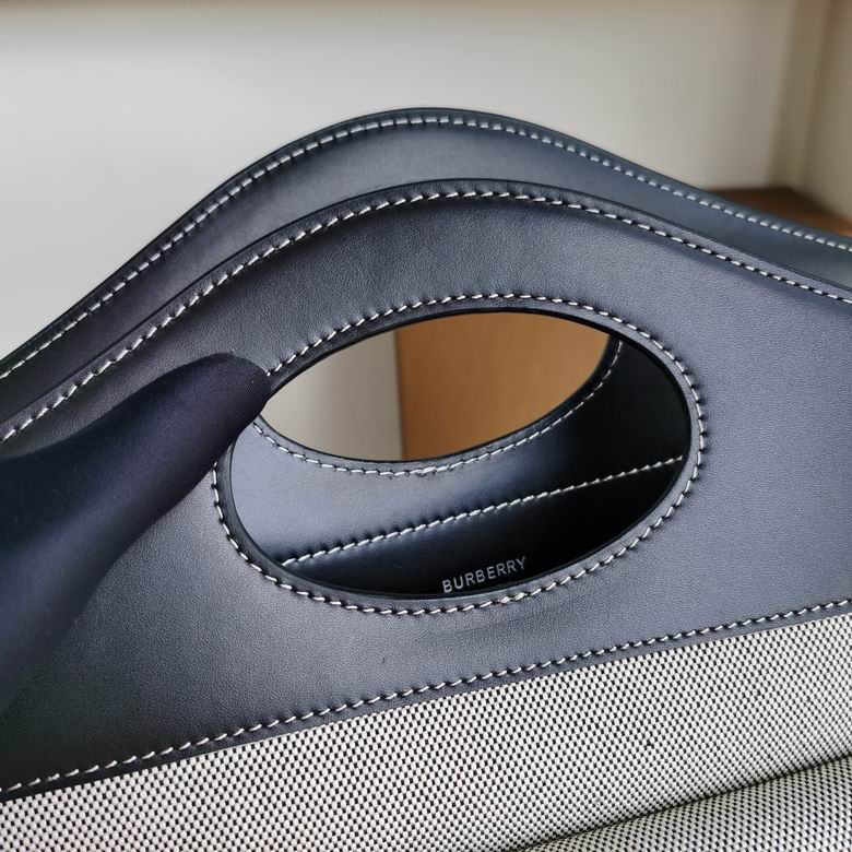 Burberry 37x9.5x41cm HQ 2 (6)