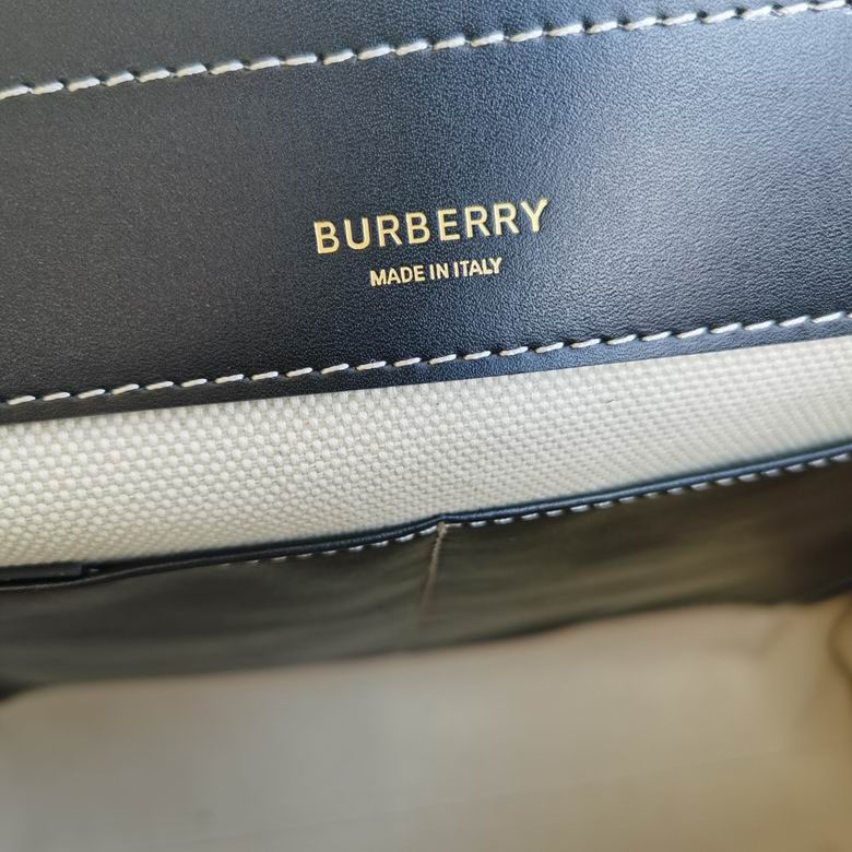 Burberry 37x9.5x41cm HQ 2 (7)