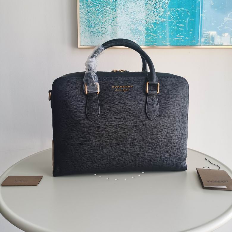 Burberry 38x9x28cm HQ 1 (6)