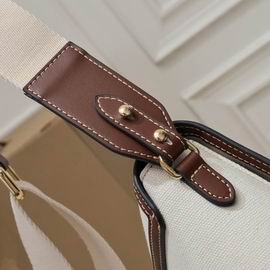 Burberry 8350 25x8.5x18cm ww (40)