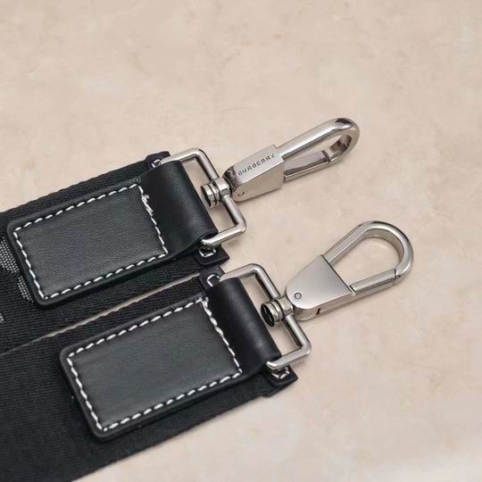 Burberry 8365 45x34x19cm ww (5)