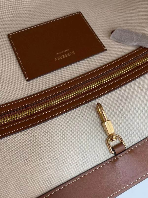 Burberry 8367 34x14x28cm ww (6)