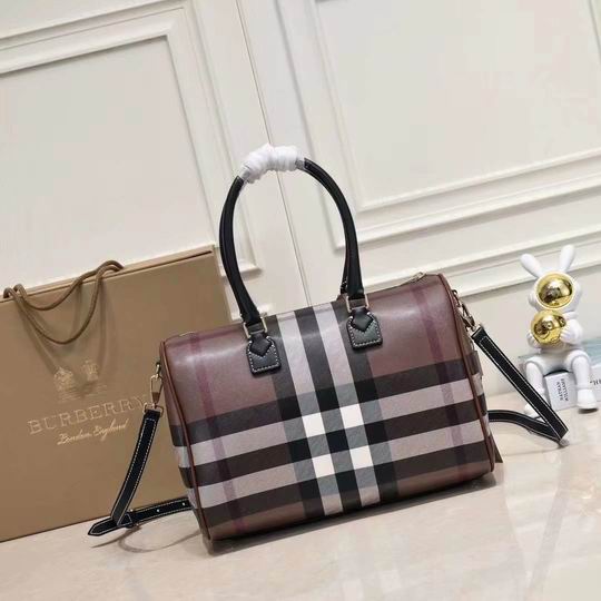 Burberry 8371 30x15x21cm ww (3)