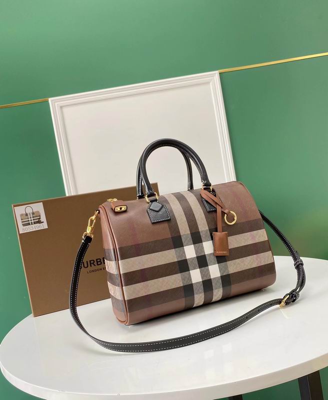 Burberry 8371 30x15x21cm ww (3)