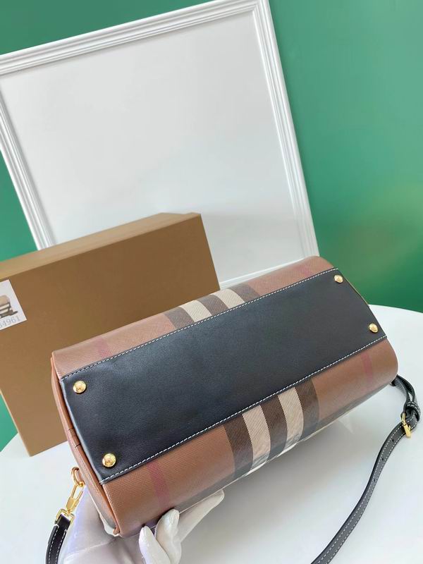 Burberry 8371 30x15x21cm ww (4)