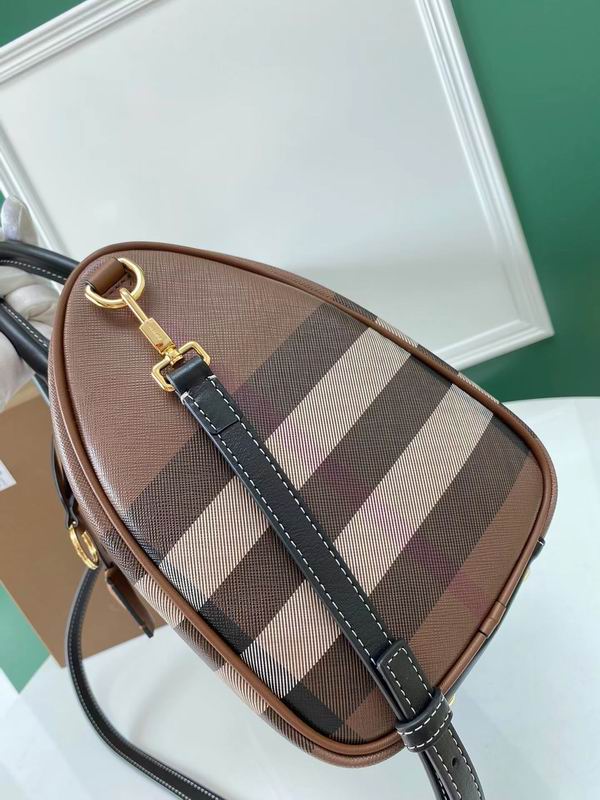 Burberry 8371 30x15x21cm ww (5)