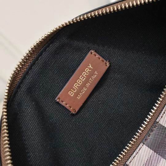 Burberry 8371 30x15x21cm ww (9)