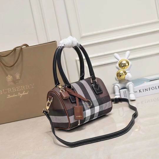 Burberry 8372 18.5x11x12cm ww (3)