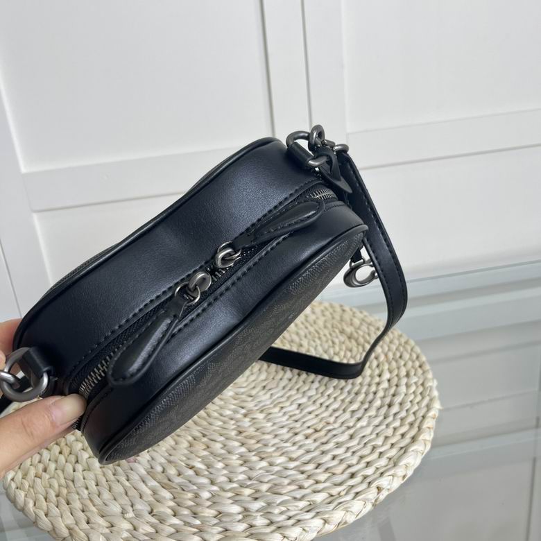 CQ767 19X16.5X5.5cm AZ 6