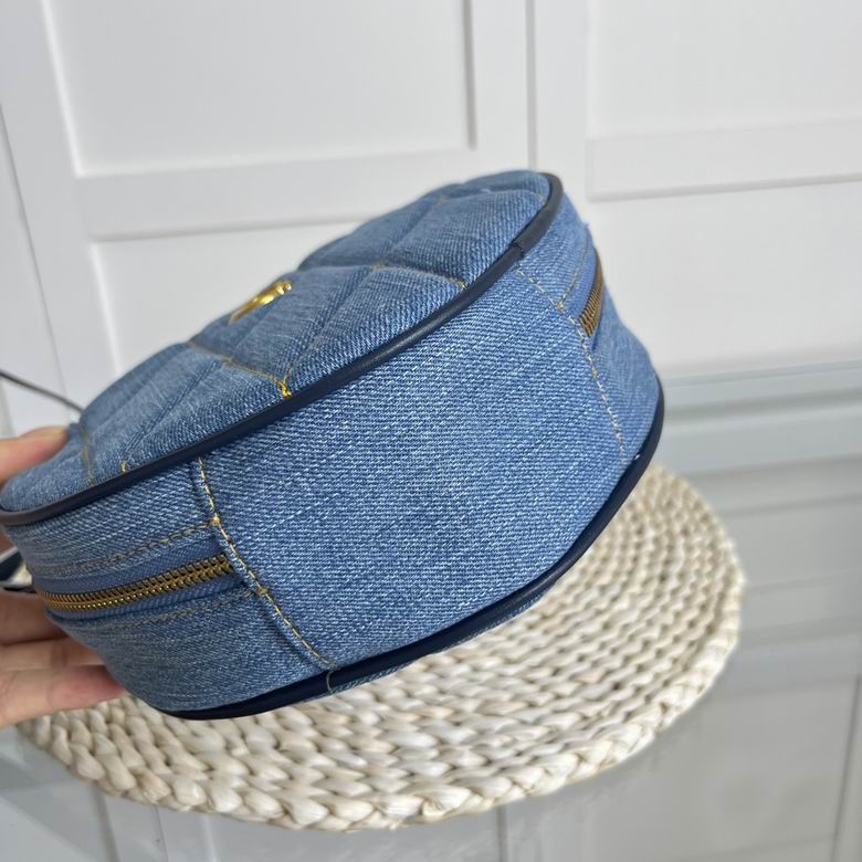 CR669 19X16.5X5.5cm AZ 5