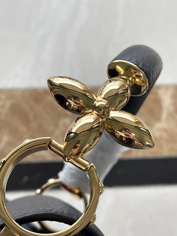 Cap M24698 26 5x17 5x9cm gf1_5