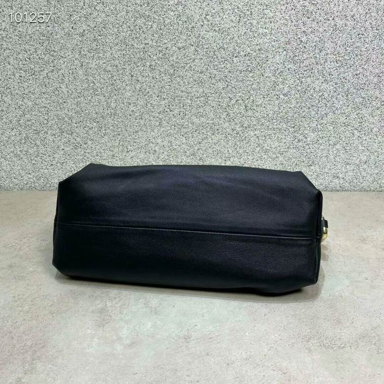 Chain Pouch AD22156 31X12X16cm (12)