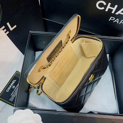 Chanel 盒子包羊皮18x10cm CN (18)