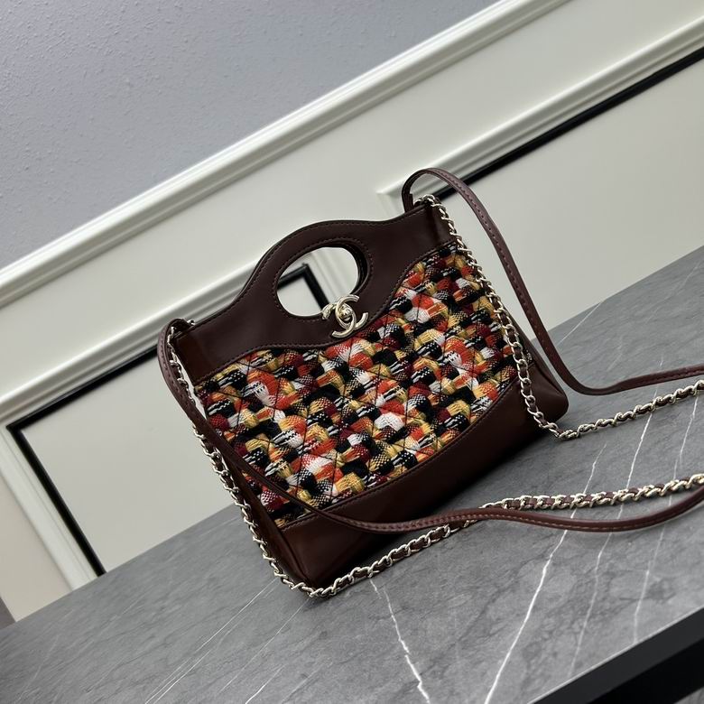 Chanel 8056 22x23x5.5cm ww (2)