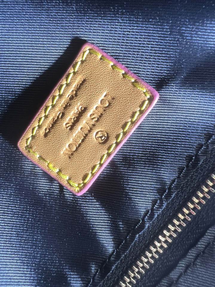 Christopher M25240 38x44x12.5cm ss_10