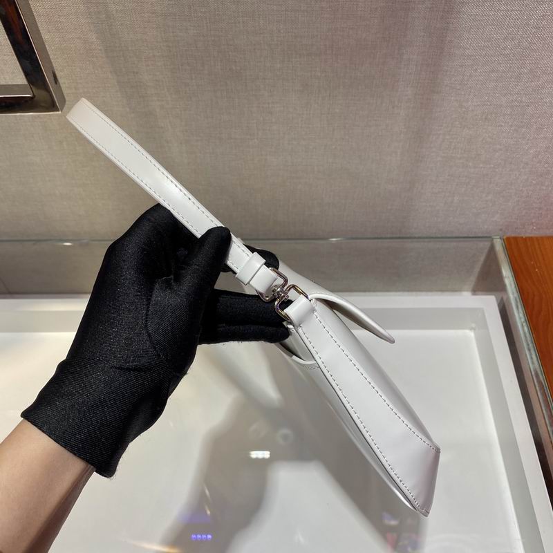 Cleo 1BD311 23x18x4cm ap 11 (15)