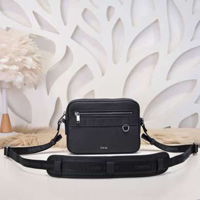 D9672 24X18X7cm WP (1)