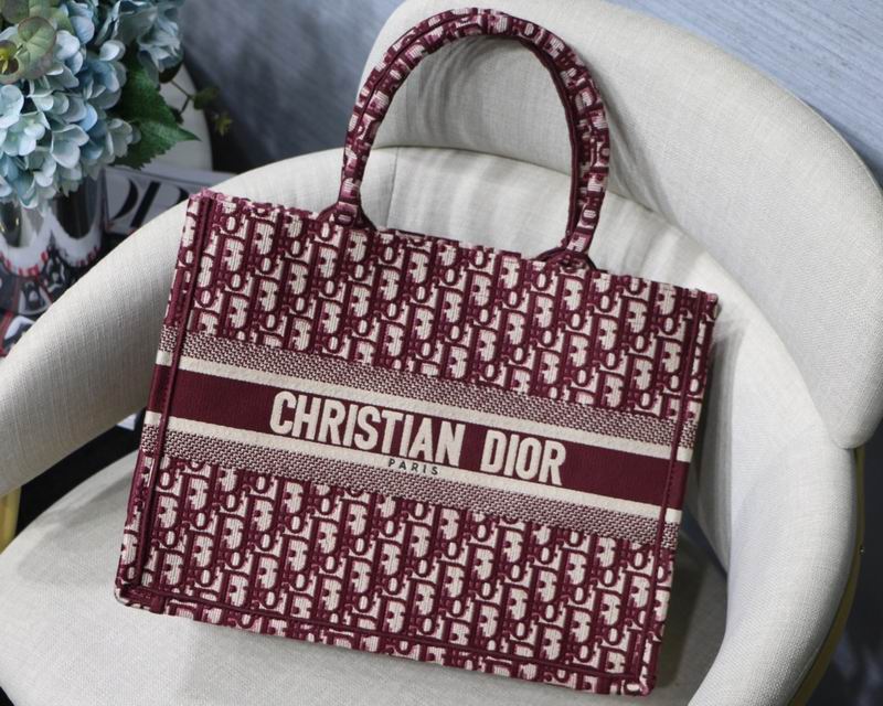 DIOR 36.5x28cm yz (1)