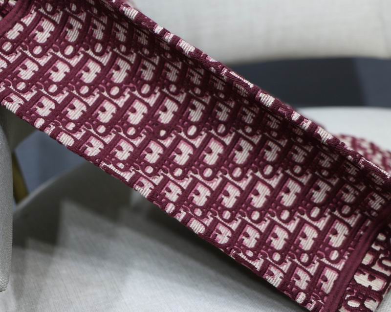 DIOR 36.5x28cm yz (8)