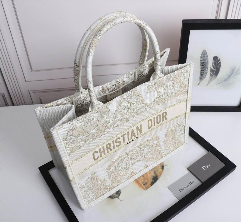 DIOR D1286 36.5x28x17.5cm yz (4)