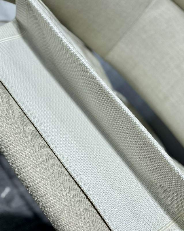 DIOR M1286 L41.5x38x18cm yz (8)