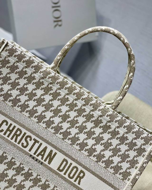 DIOR M1286 L41.5x38x18cm yz1 (5)