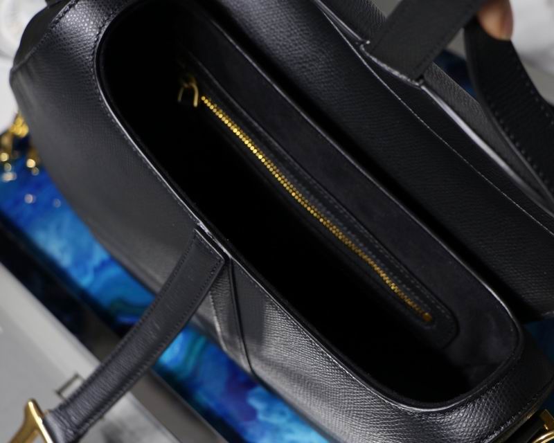 DIOR M9001 19.5x16x6.5cm yz (4)