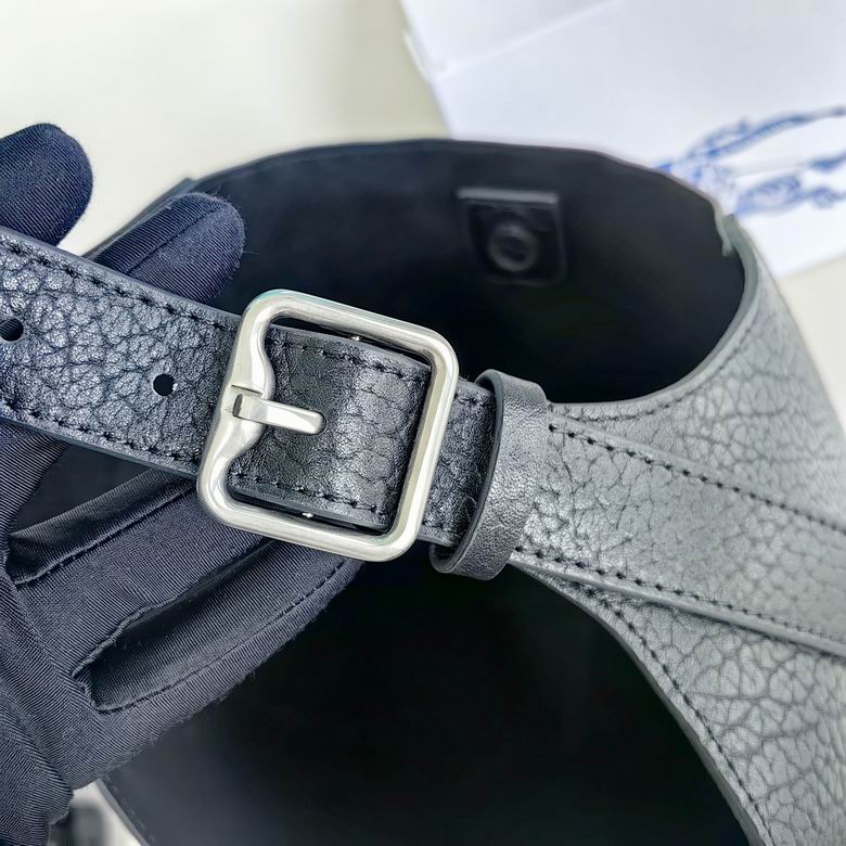 Daniel Lee 30X9X33cm 050408 IQ 8