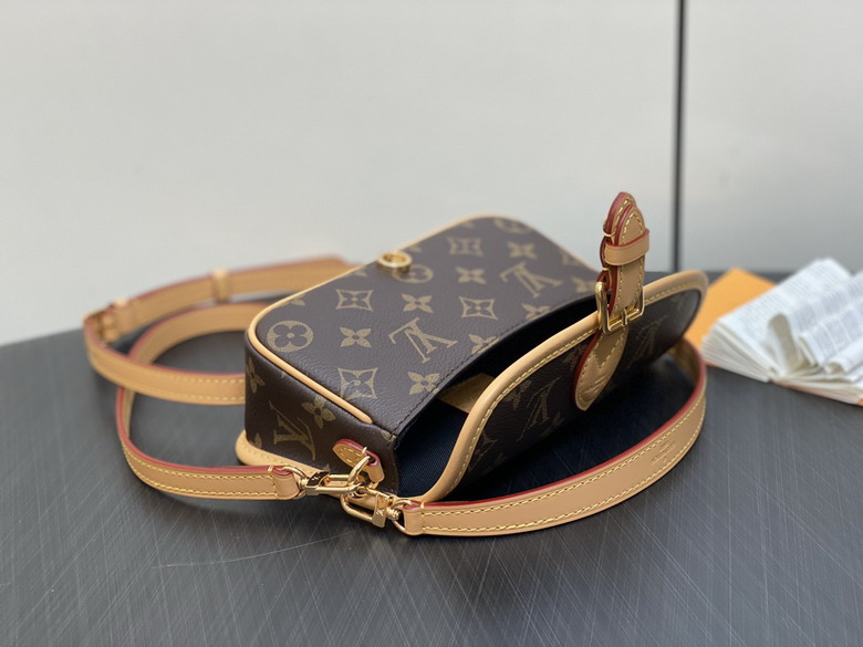 Diane M83566 19x10 5x6cm gf_7