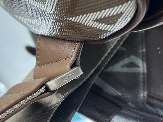 Dior 咖啡色帆布26x19x4.5cm wz (5)