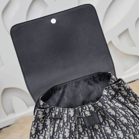 Dior 102-1 32x42x16cm wo (17)