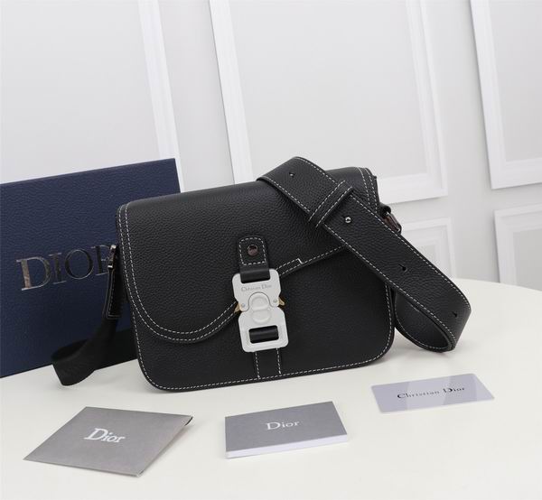Dior 1ADPO049YKS 23x18x6cm CN (1)
