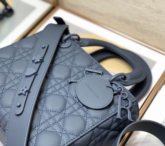 Dior 2224s 20cm wo (23)