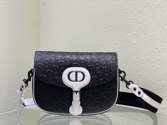 Dior Bobby 27cm yz (2)