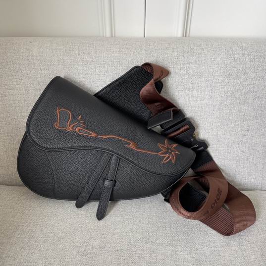 Dior D9002 26x19x4.5cm wz (1)