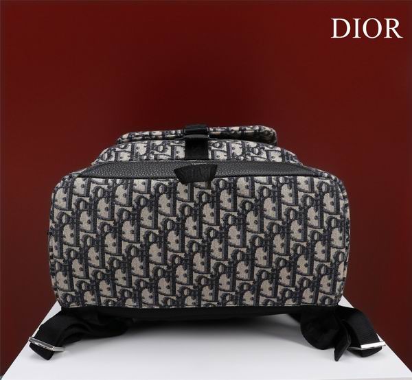 Dior Explorer 012 42x30x14.5cm yz (3)