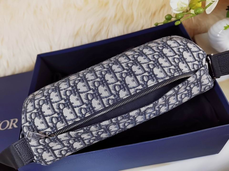 Dior Explorer 93353 31x21x8cm wo (5)