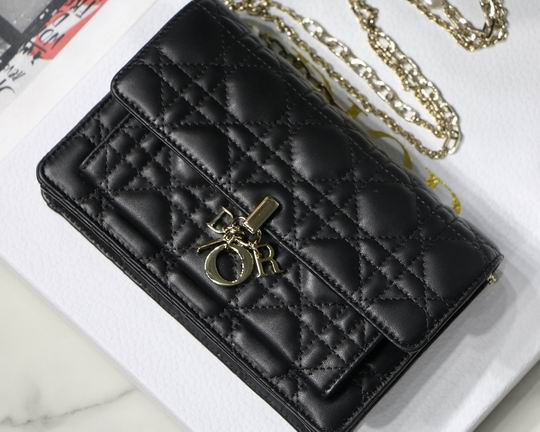 Dior Lady链条手袋M7001 19.5x12.5x5cm wz (11)