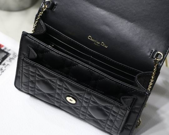 Dior Lady链条手袋M7001 19.5x12.5x5cm wz (17)
