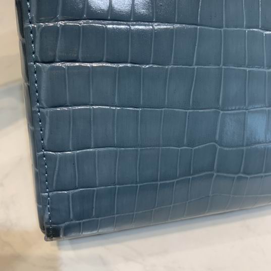 Dior Lady鳄鱼压纹17x7.5x14cm yz (35)