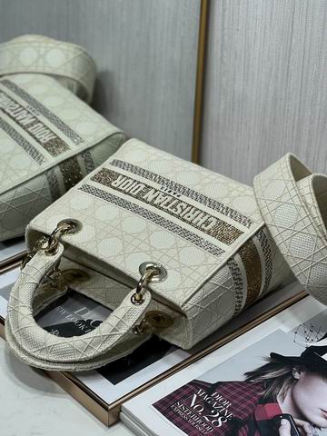 Dior Lady 五格刺绣24cm yz (5)