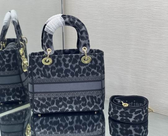 Dior Lady 9027 24x20x11cm wo1 (30)